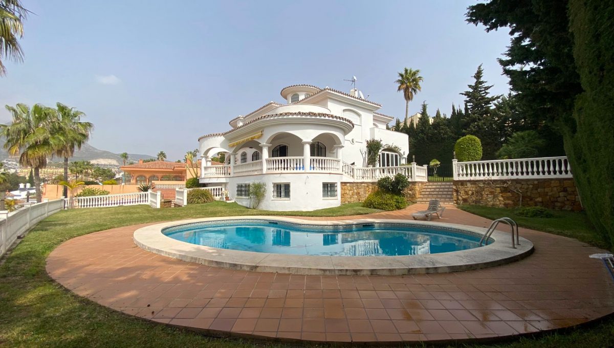 villa-en-torrequebrada