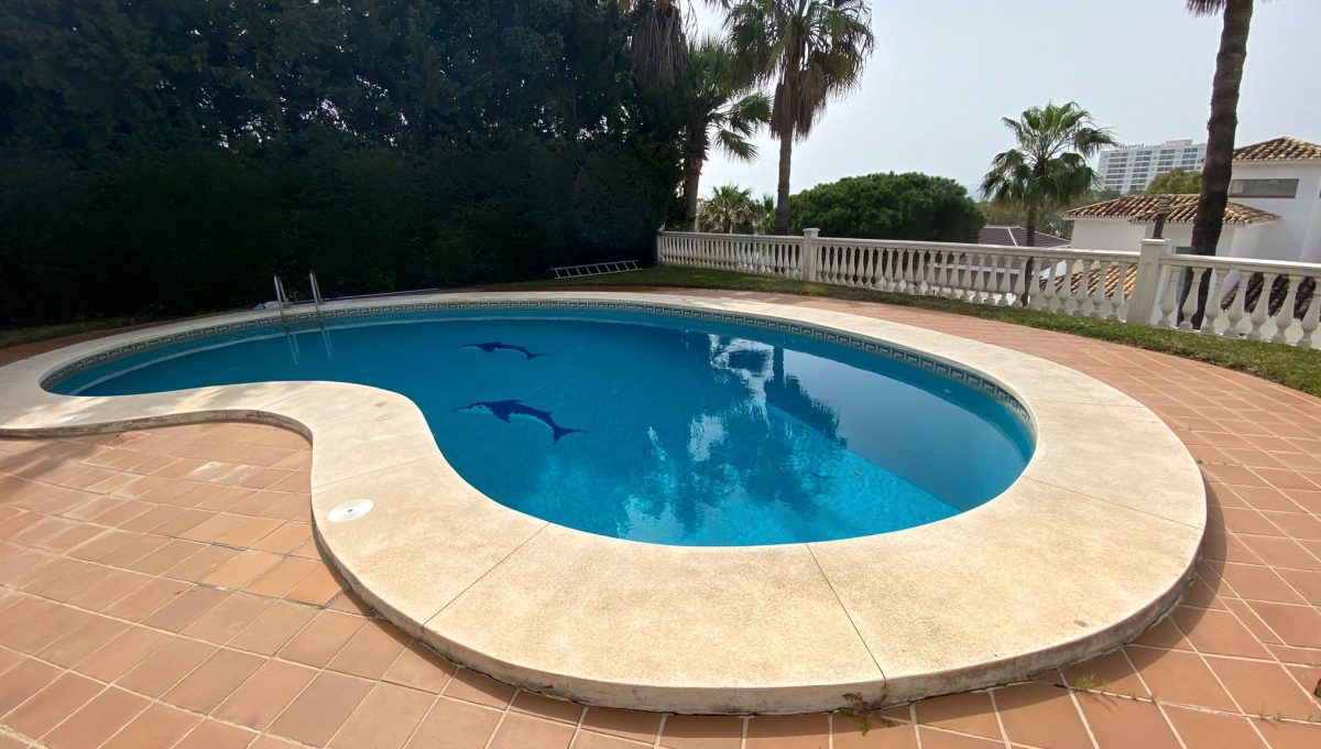 villa-en-torrequebrada